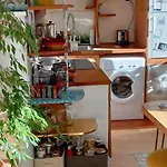 Logement Cosy A 2 Pas Du Parc Des Buttes Chaumont.