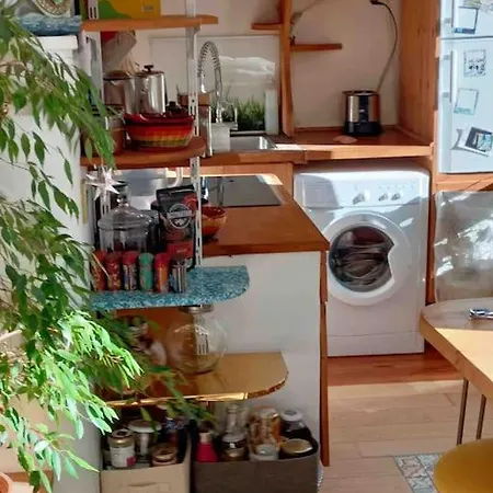 Logement Cosy A 2 Pas Du Parc Des Buttes Chaumont. Apartment Paris
