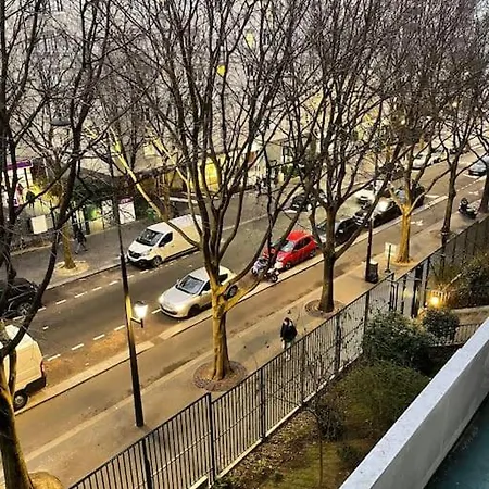 Apartment Logement Cosy A 2 Pas Du Parc Des Buttes Chaumont. *